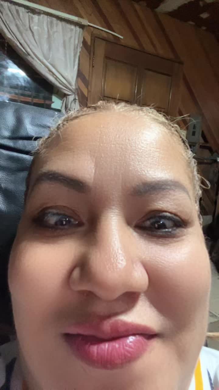 @Karoline