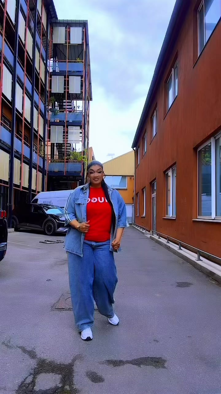 @Tombom