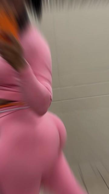 @NiqueCheeks