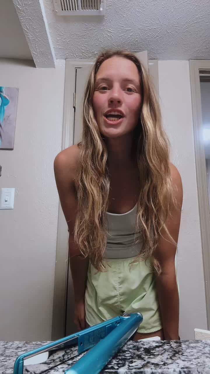 @Carly Bacon