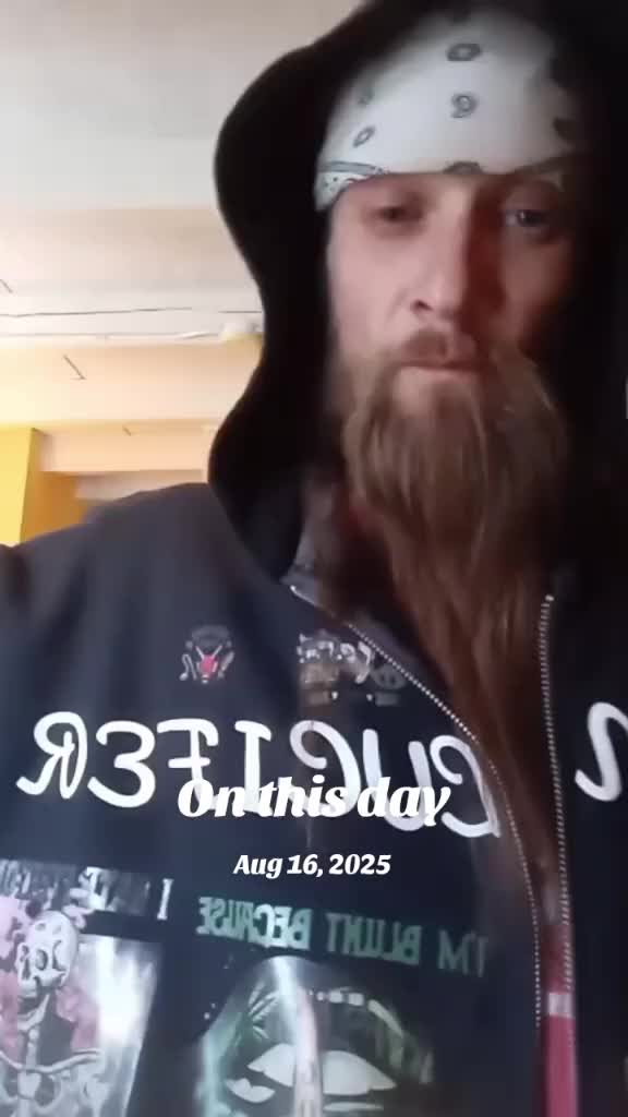 @moist_fajita