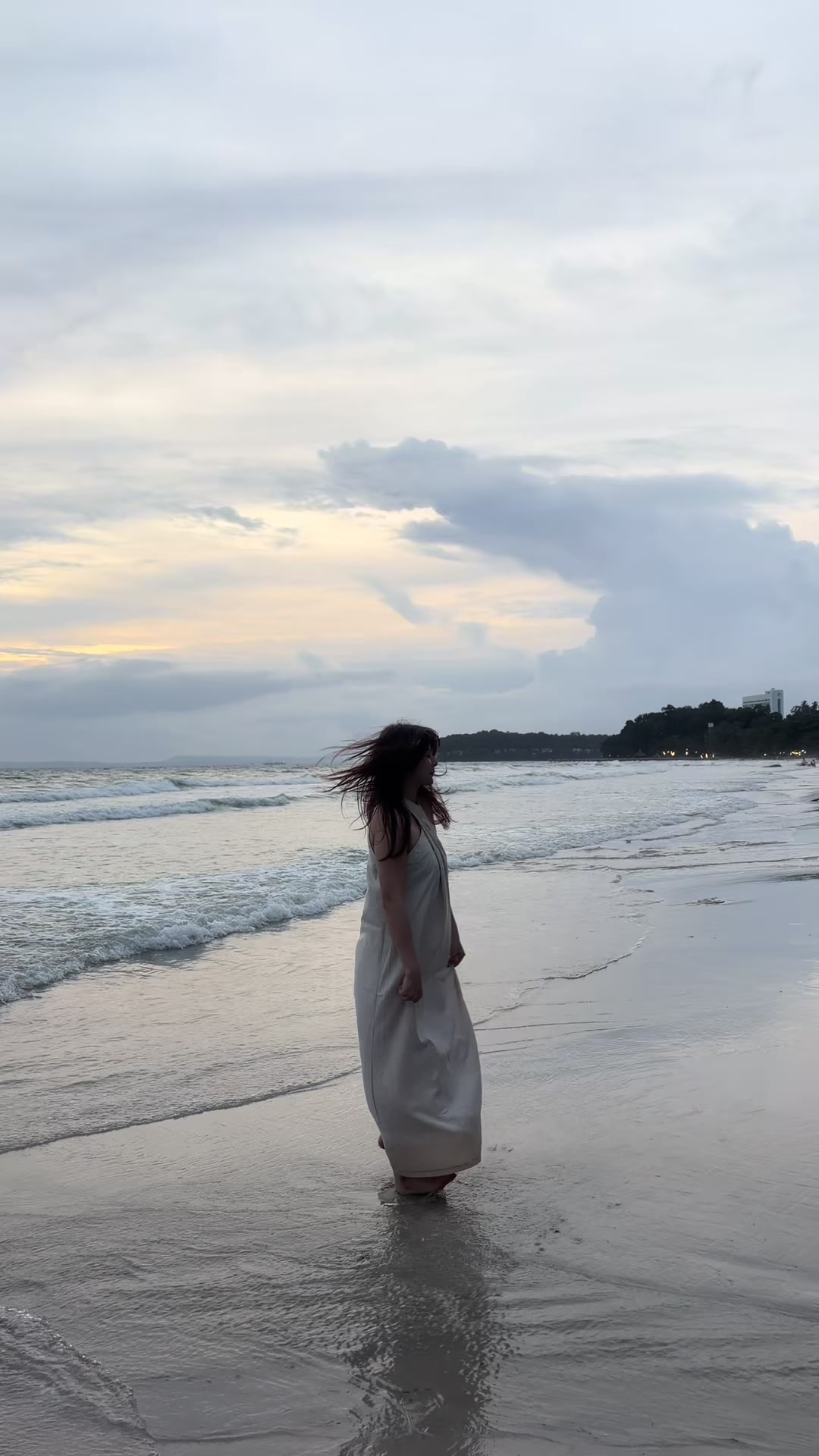 @Monika-ម៉ូនីកា