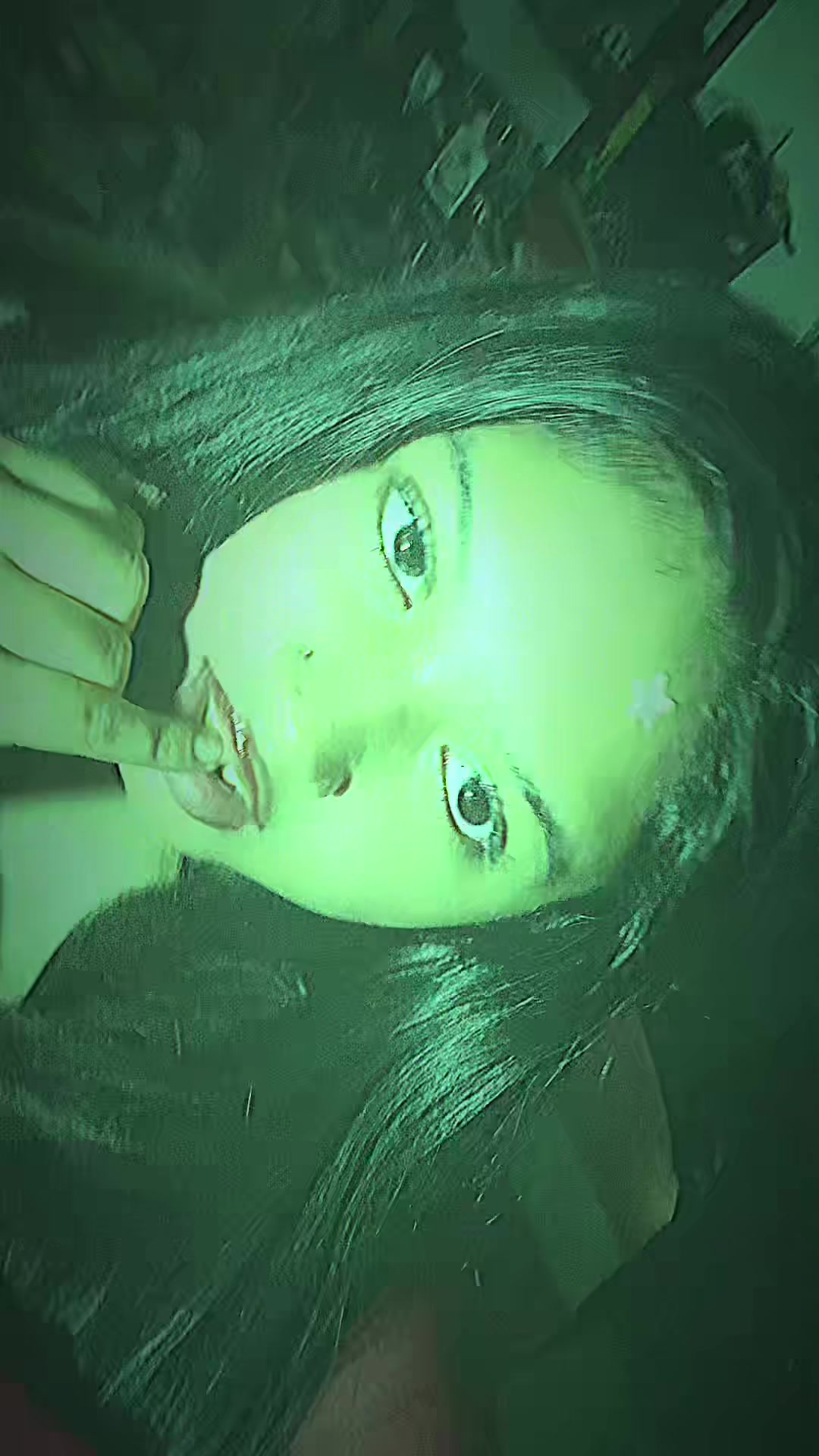 @︎