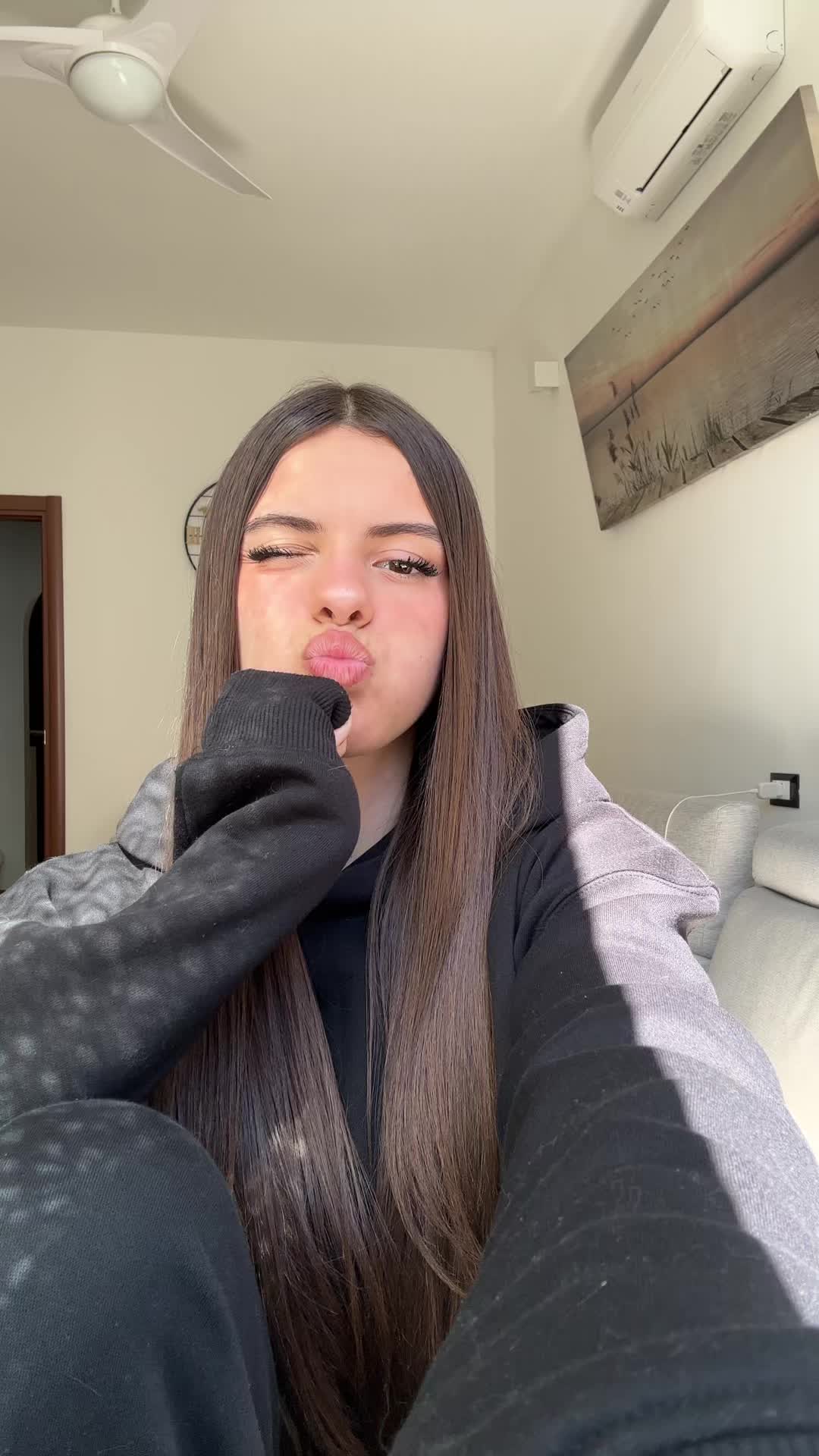 @+355🇦🇱