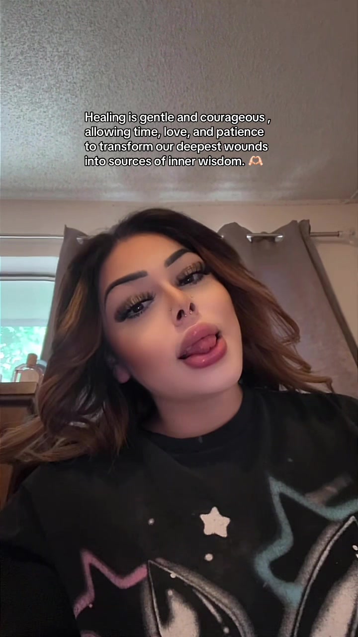 @Prettyalee