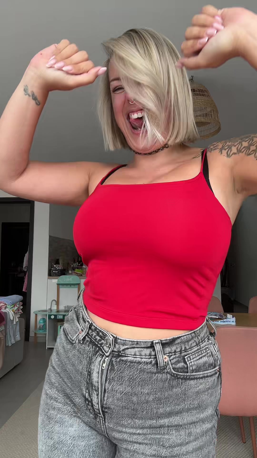 @angiebassface