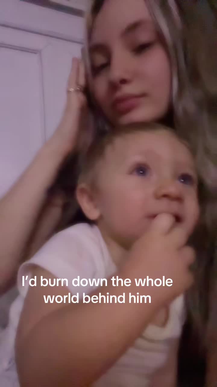 @👀