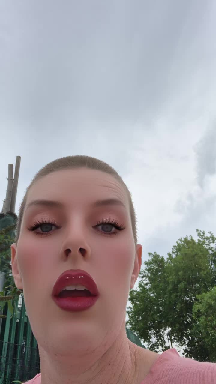 @clairebevs