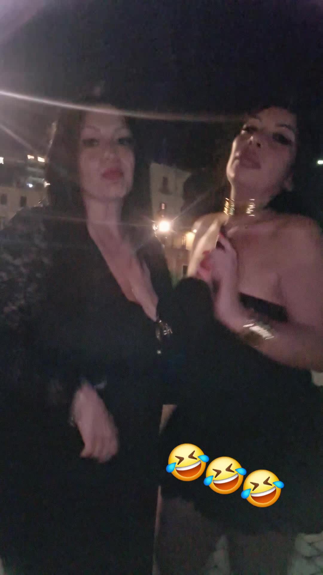 @👑Monica.85👑