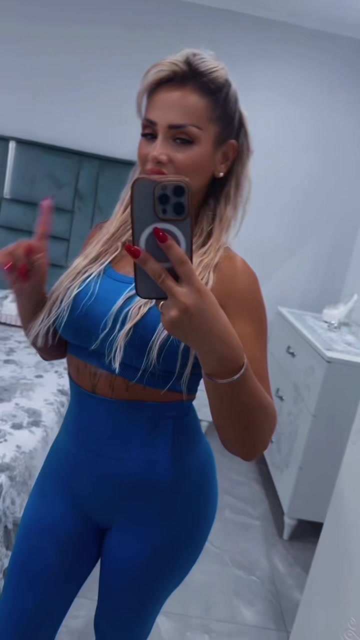 @Ramona Brandi86