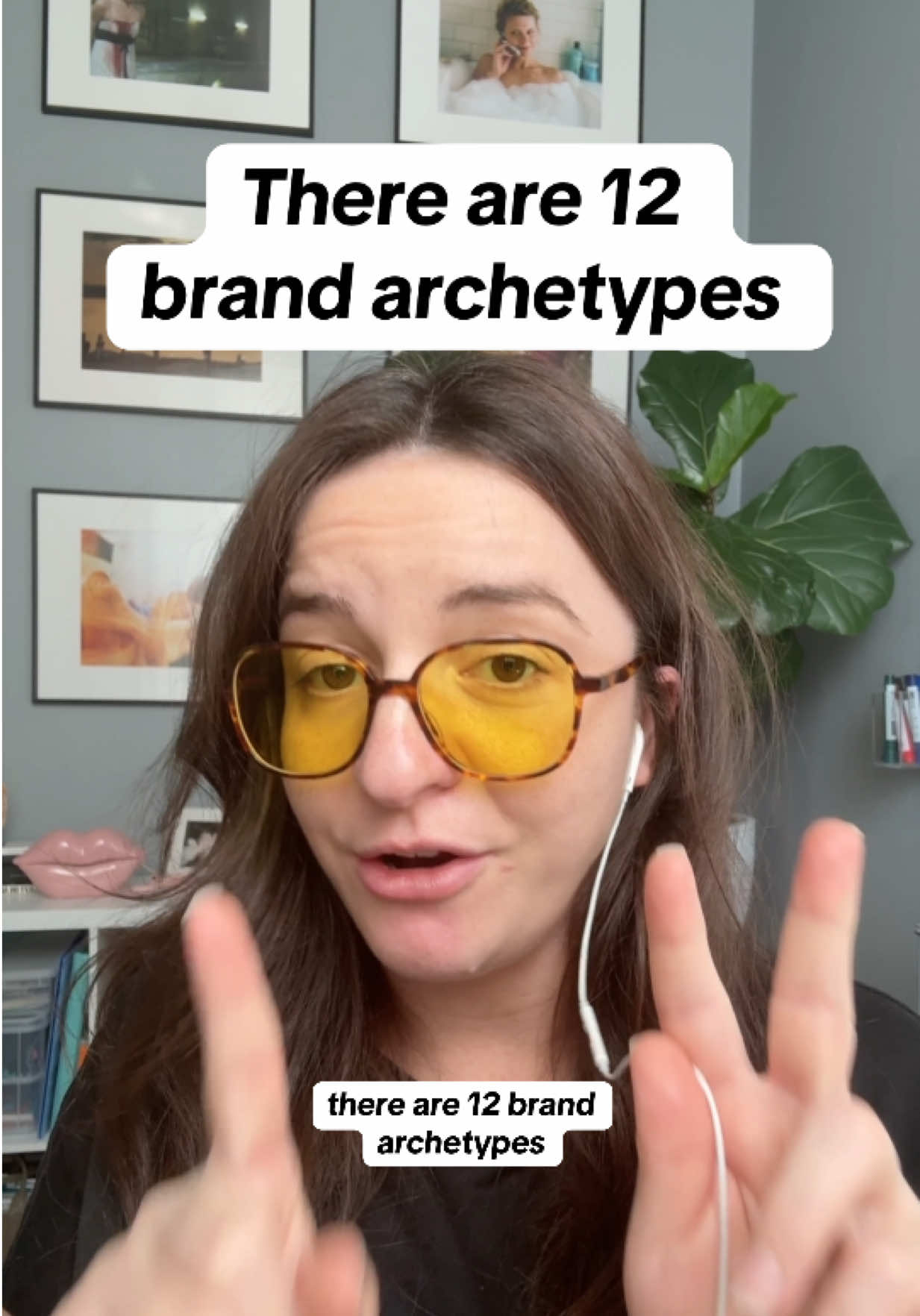 @Anja | your brand strategist ✨