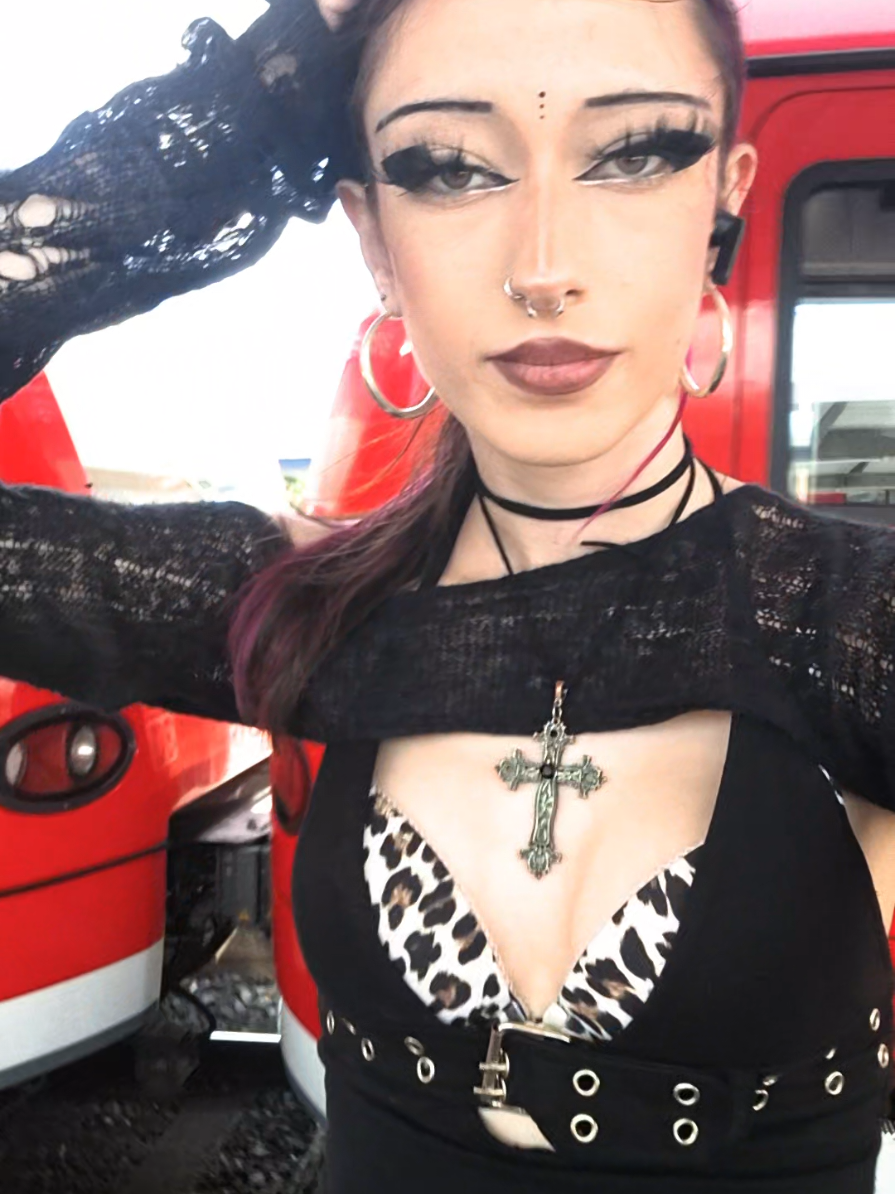 @☭❤️✮𝔑𝔢𝔩𝔢✮🖤☭