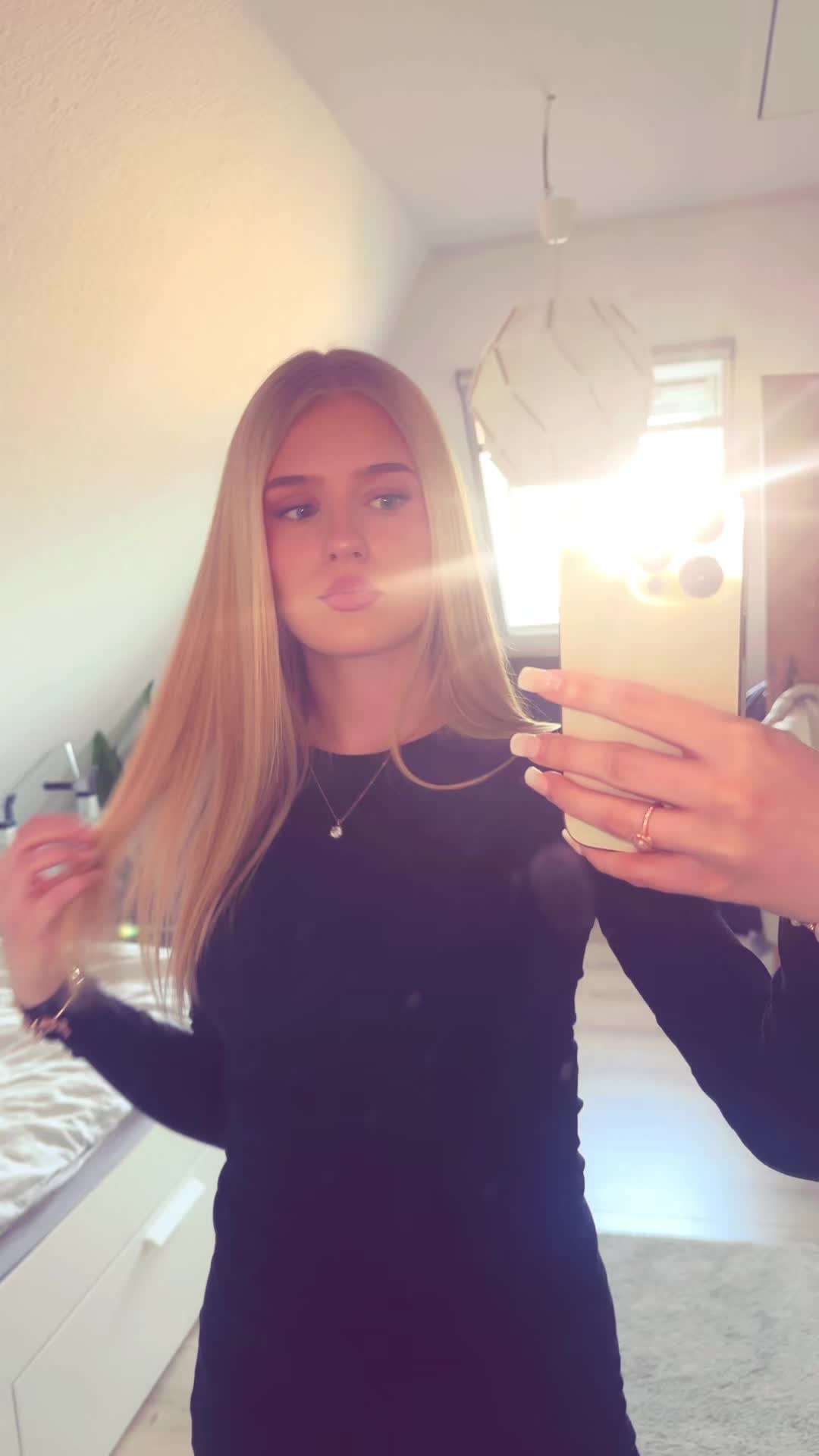 @Lara