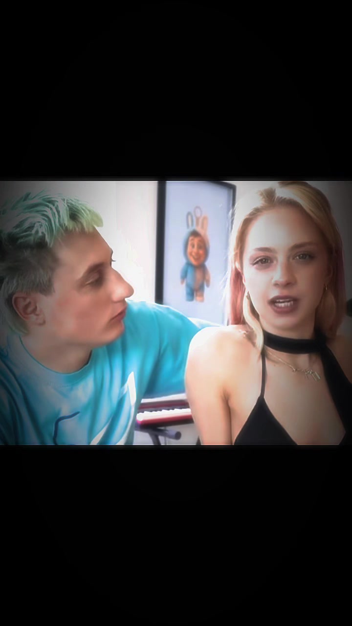 @v a n e s s k a