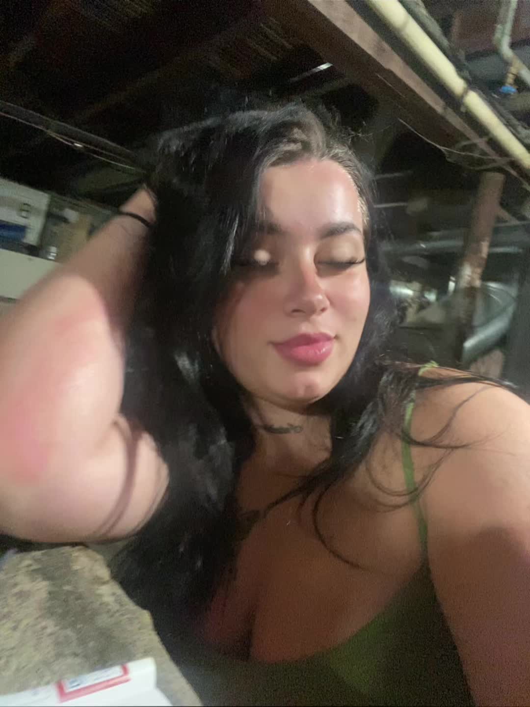 @riahlynn2400