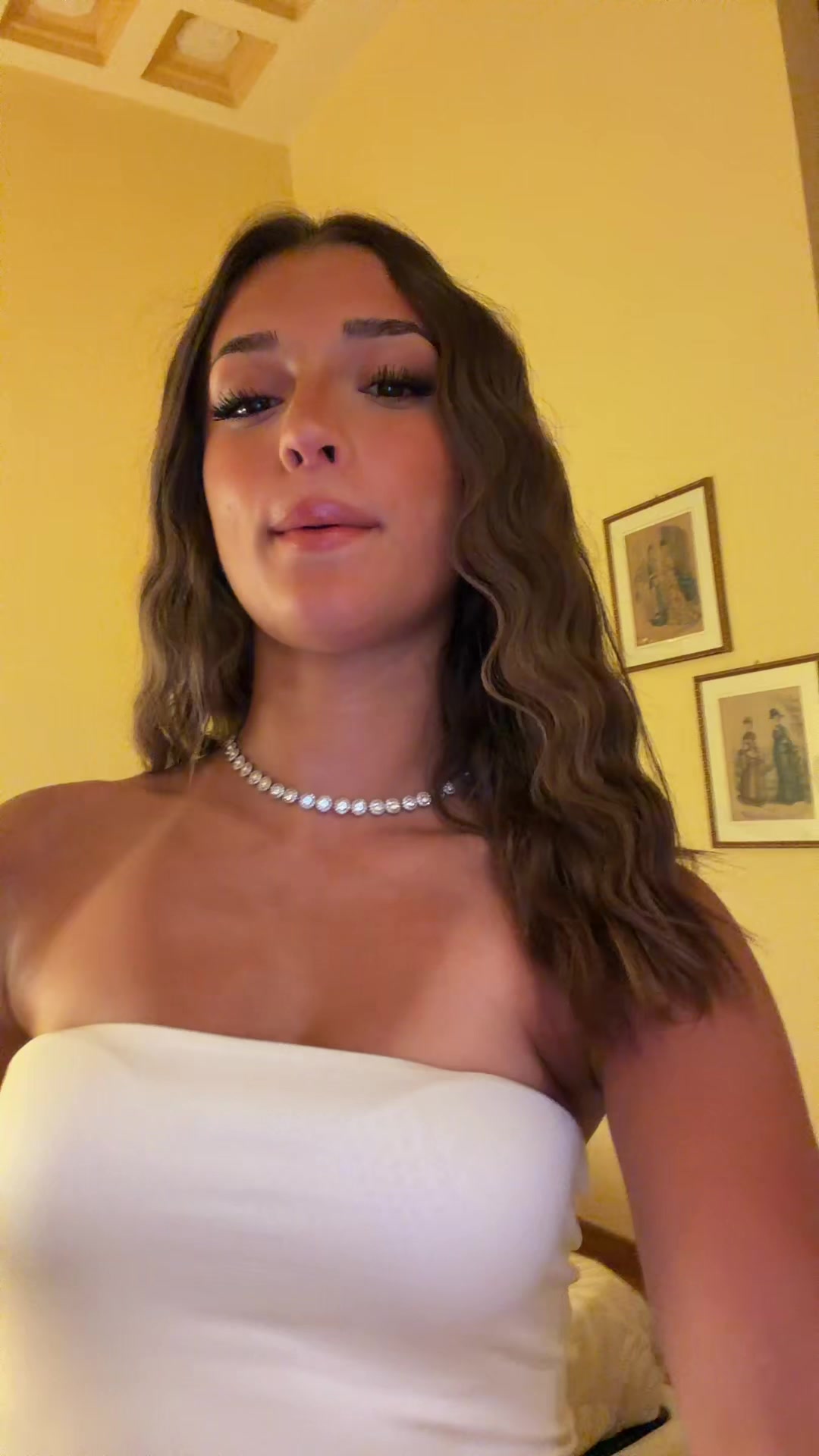 @👸🏻