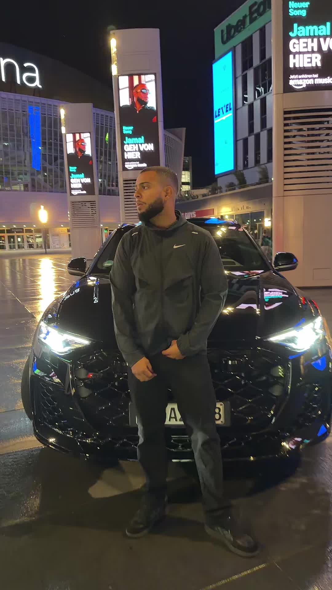 @HoodBlaq