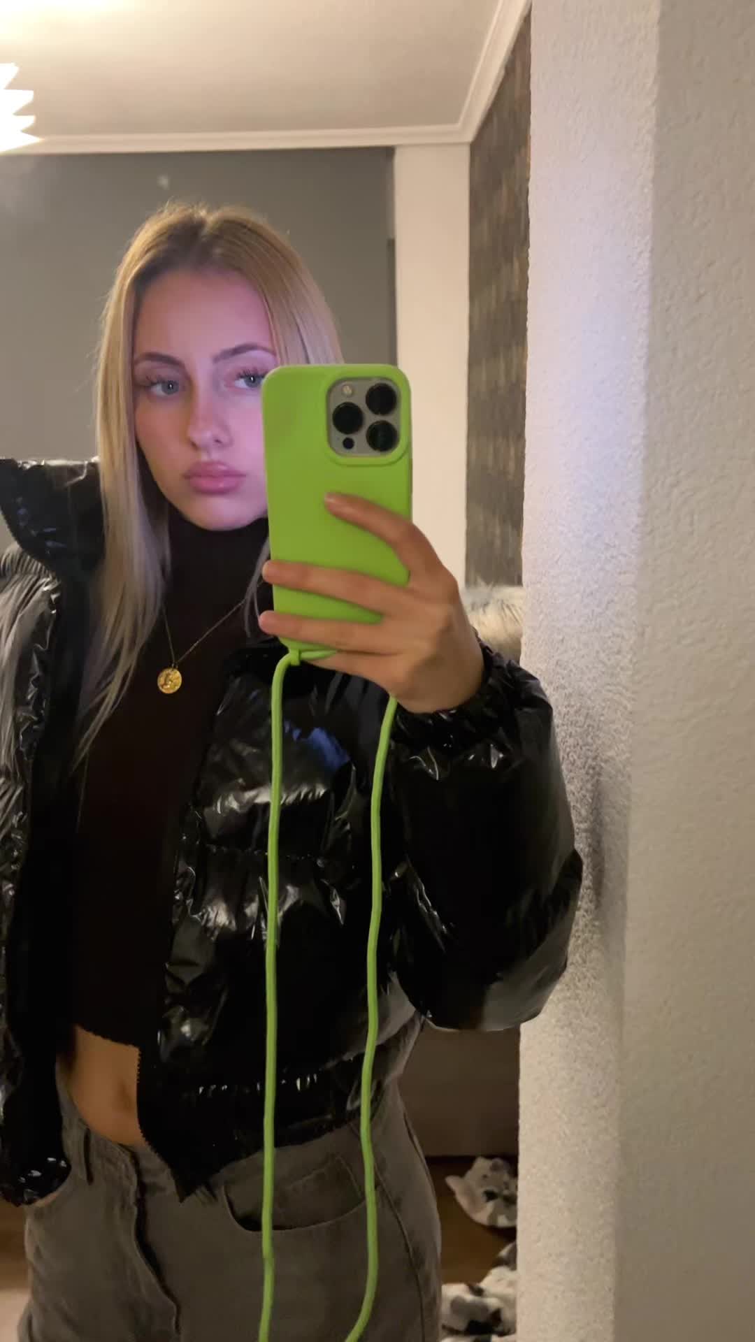 @️