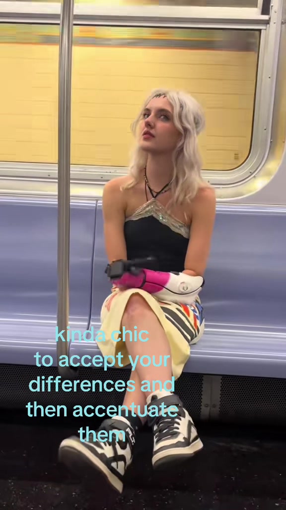 @tillylockey