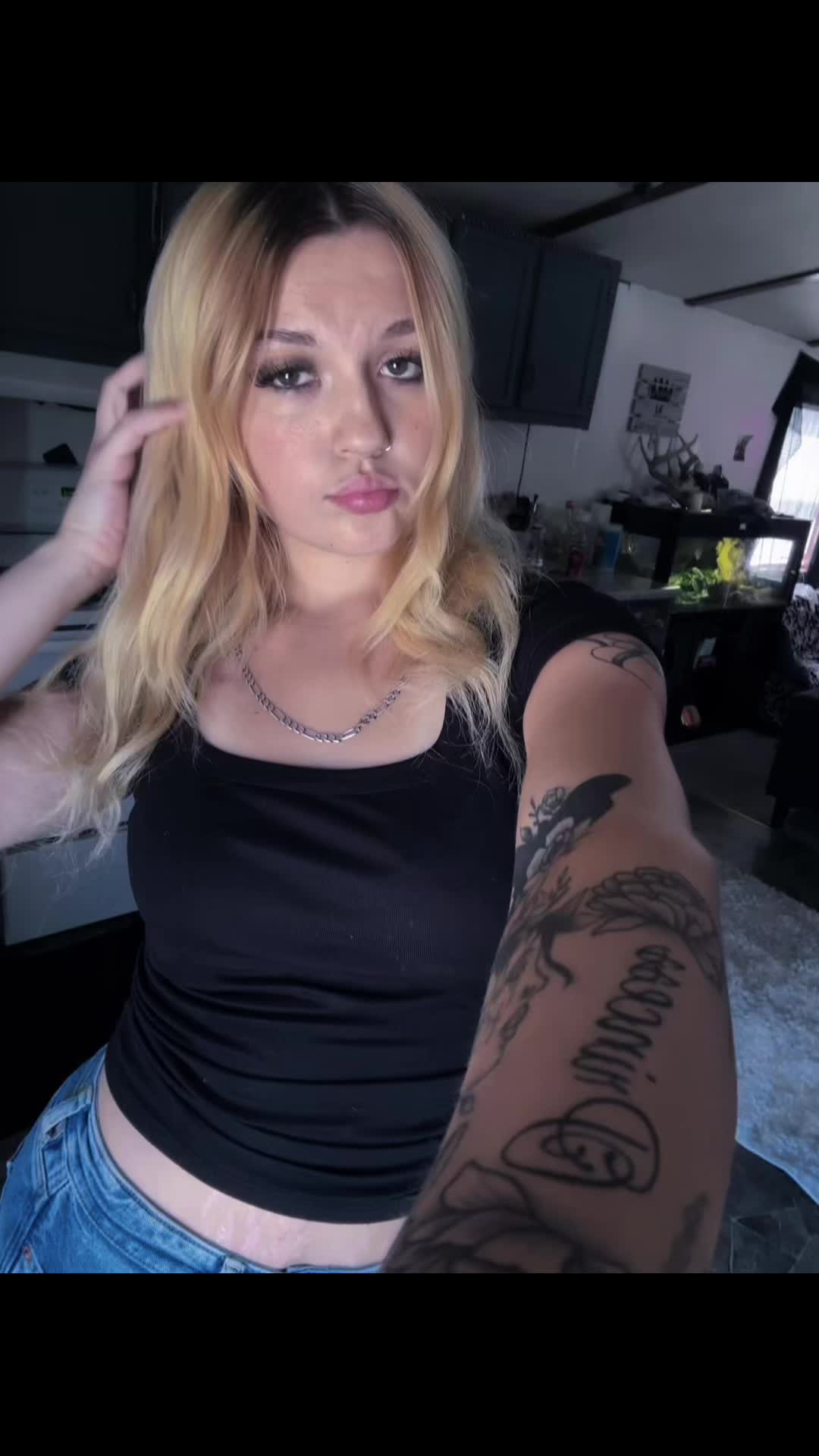 @Brat💗