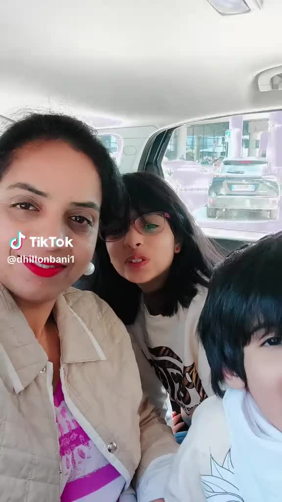@banidhillon0