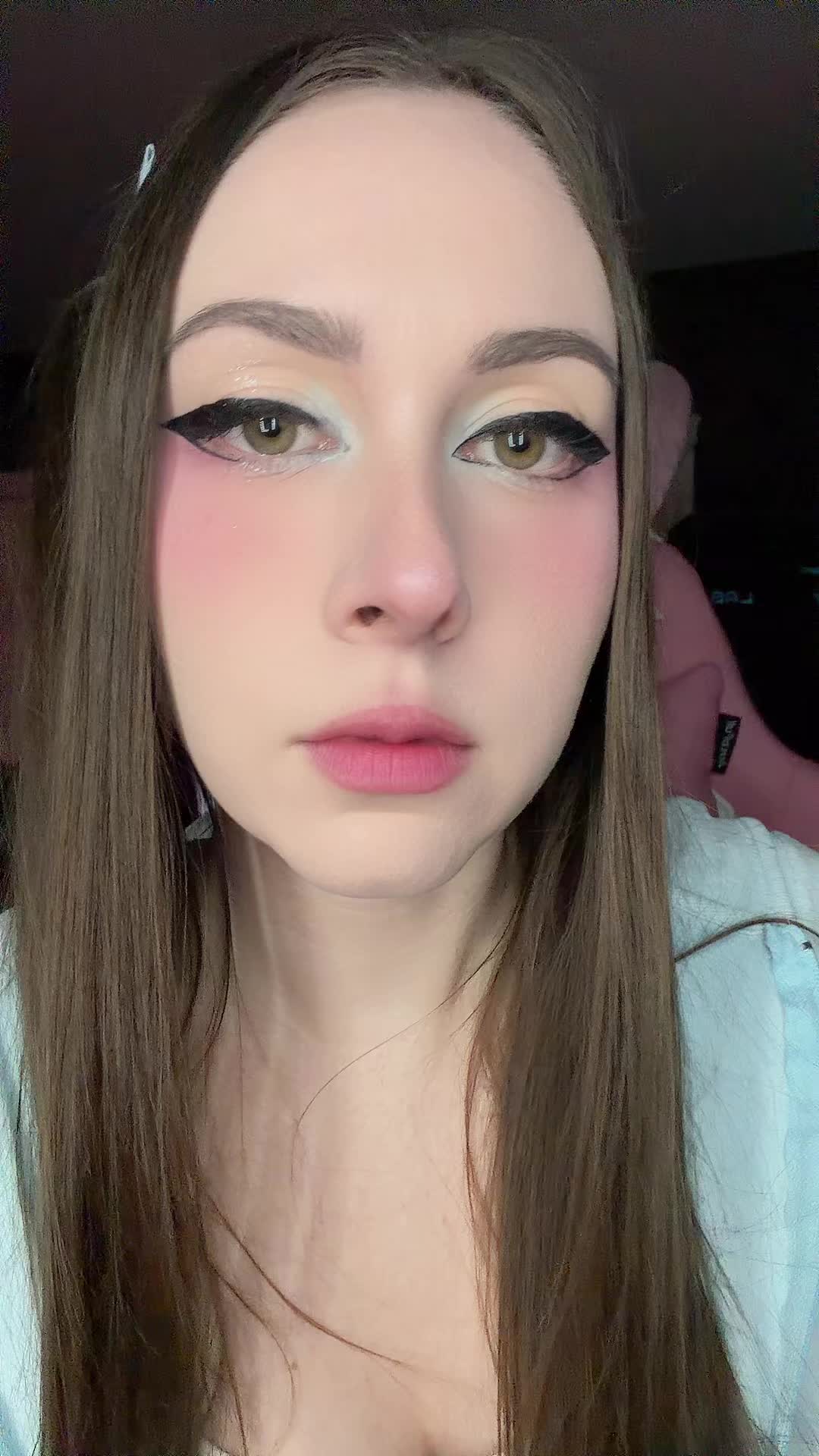 @Luna C. Kitsuen