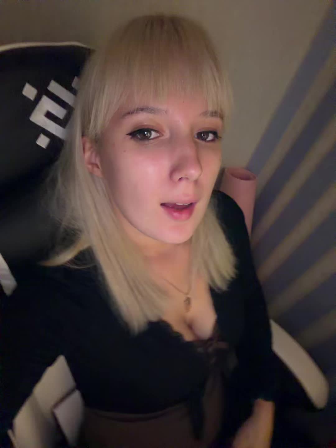 @blondy