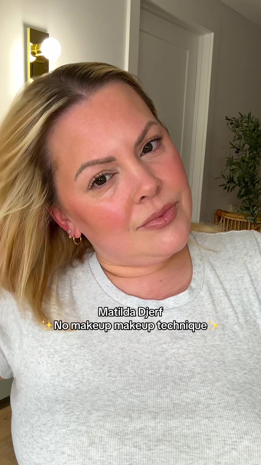 @SELENA • Makeup Artist