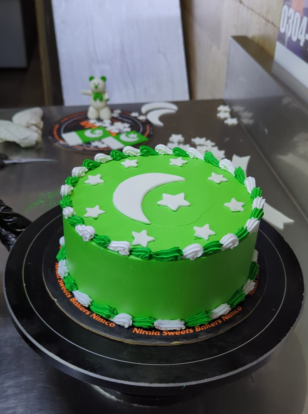 @Sajjad Nirala Cake