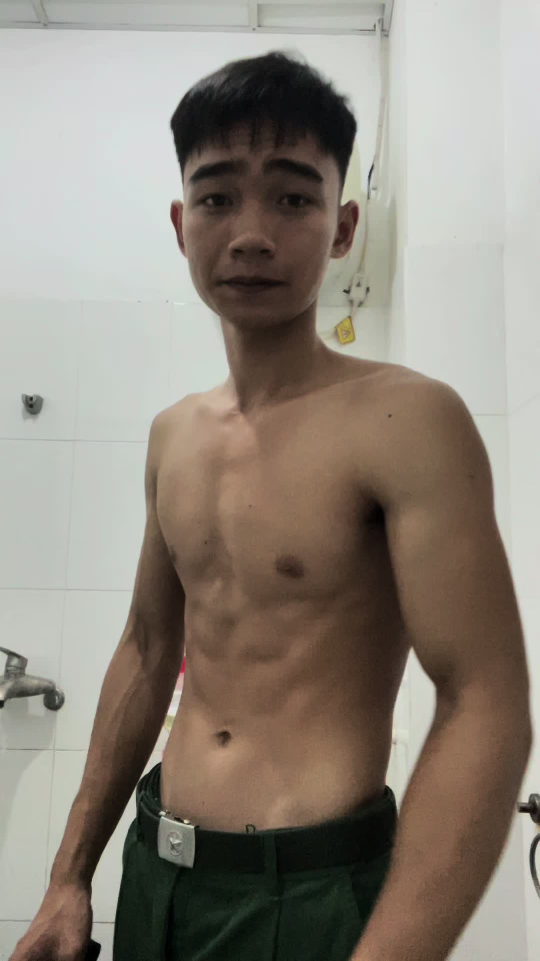 @Hiếu 2k7