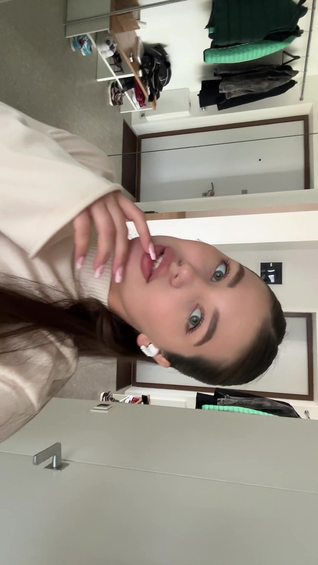 @PLETNEVA