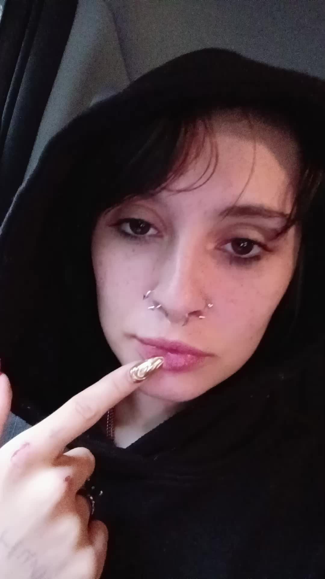 @I'm your bitch 😜