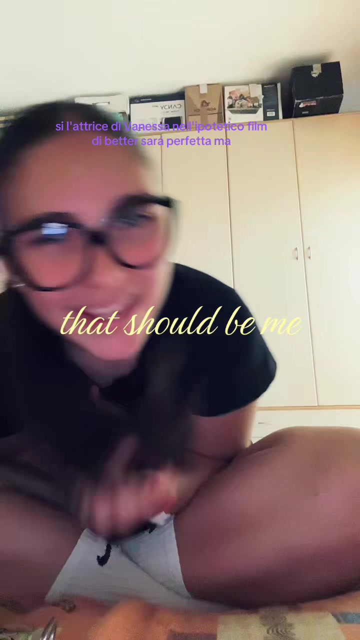 @𝓻𝓸𝓻𝓸𝓫𝓸𝓸𝓴𝓼𝓱𝓮𝓵𝓯⭐️🎫