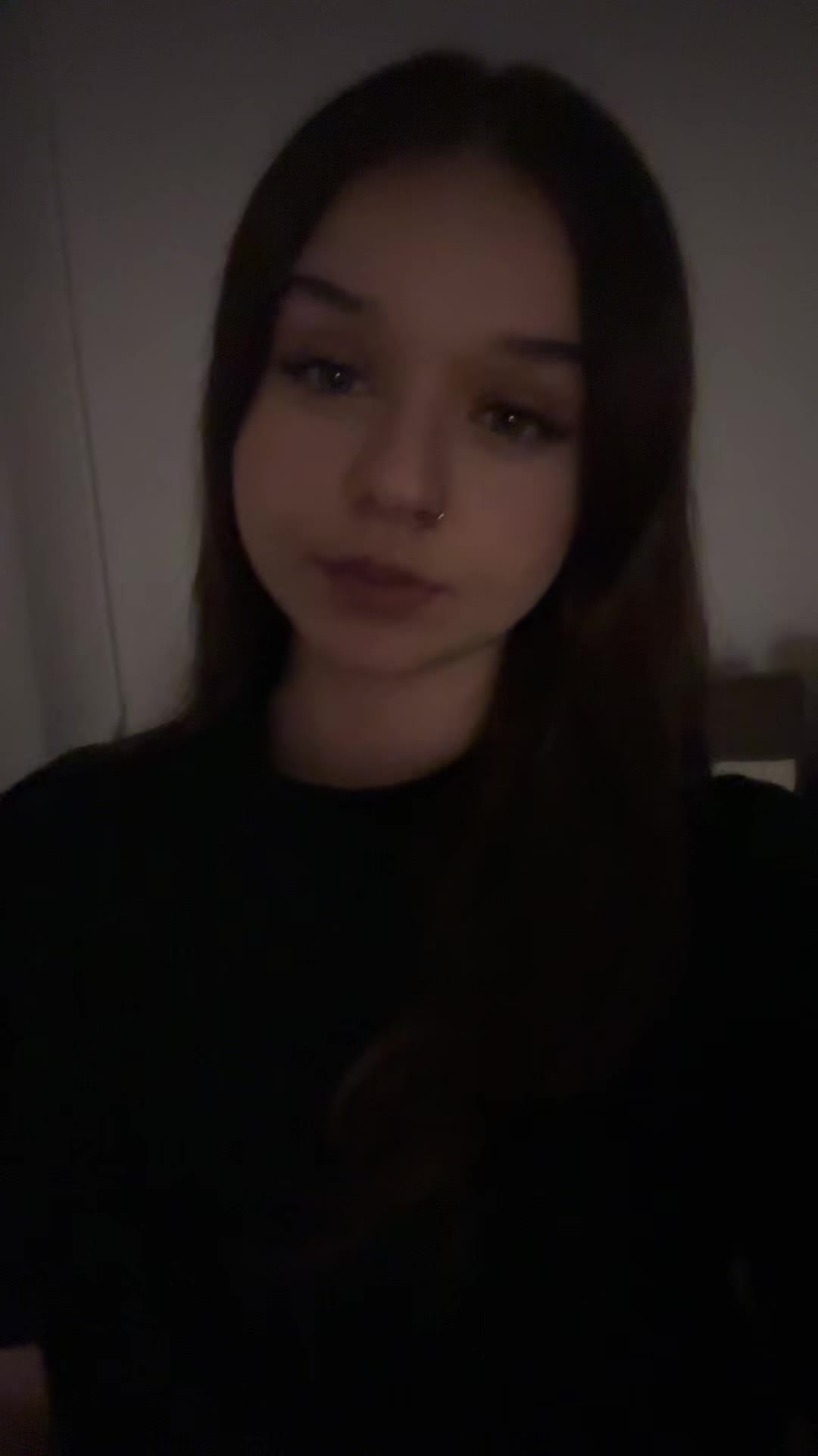 @zuvanxar_