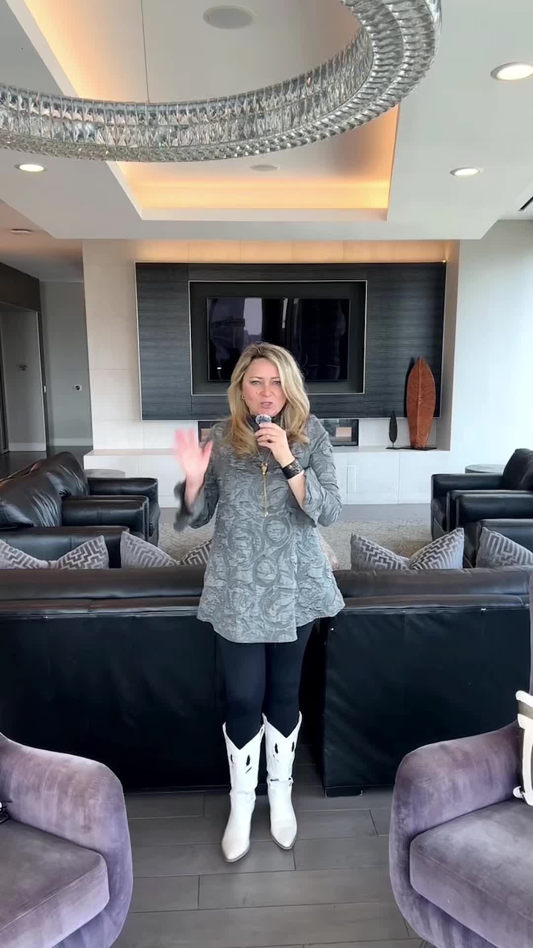 @Oksana Bogott