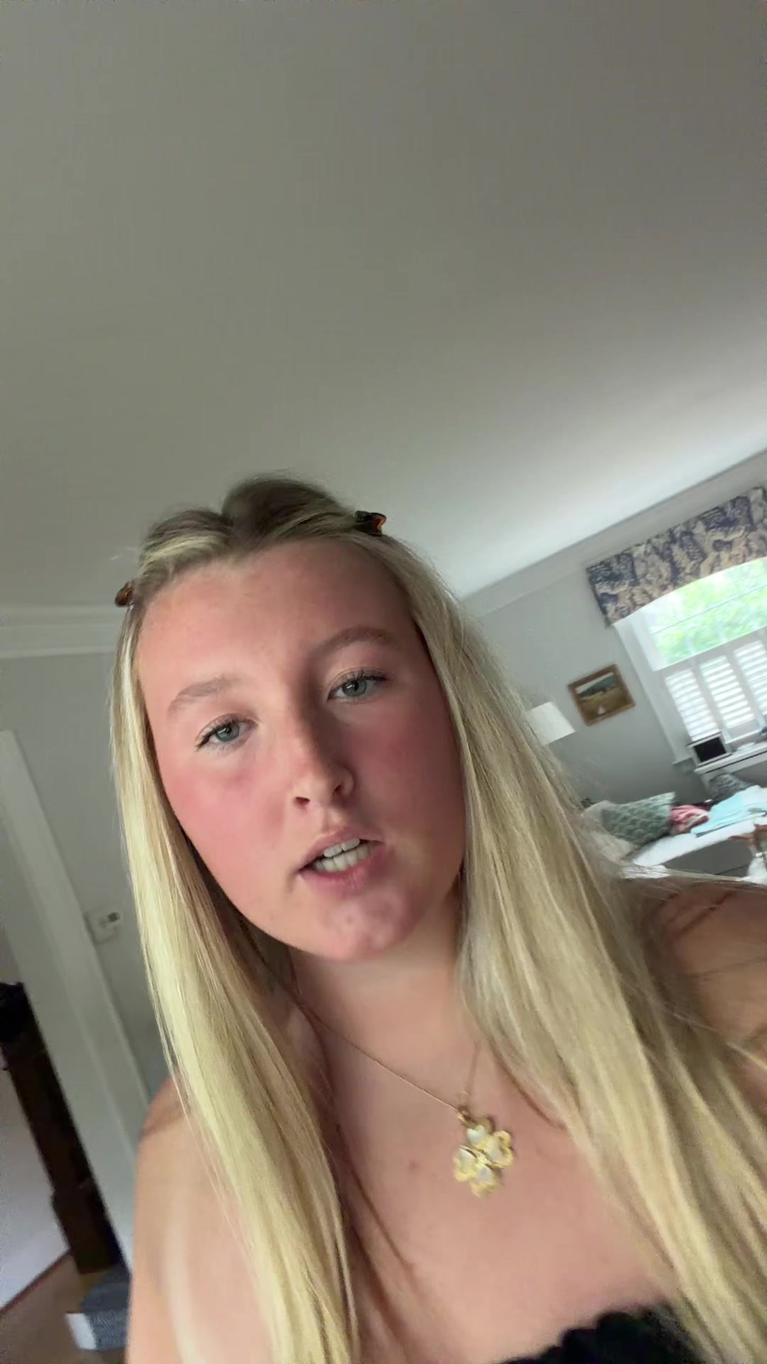 @caroline