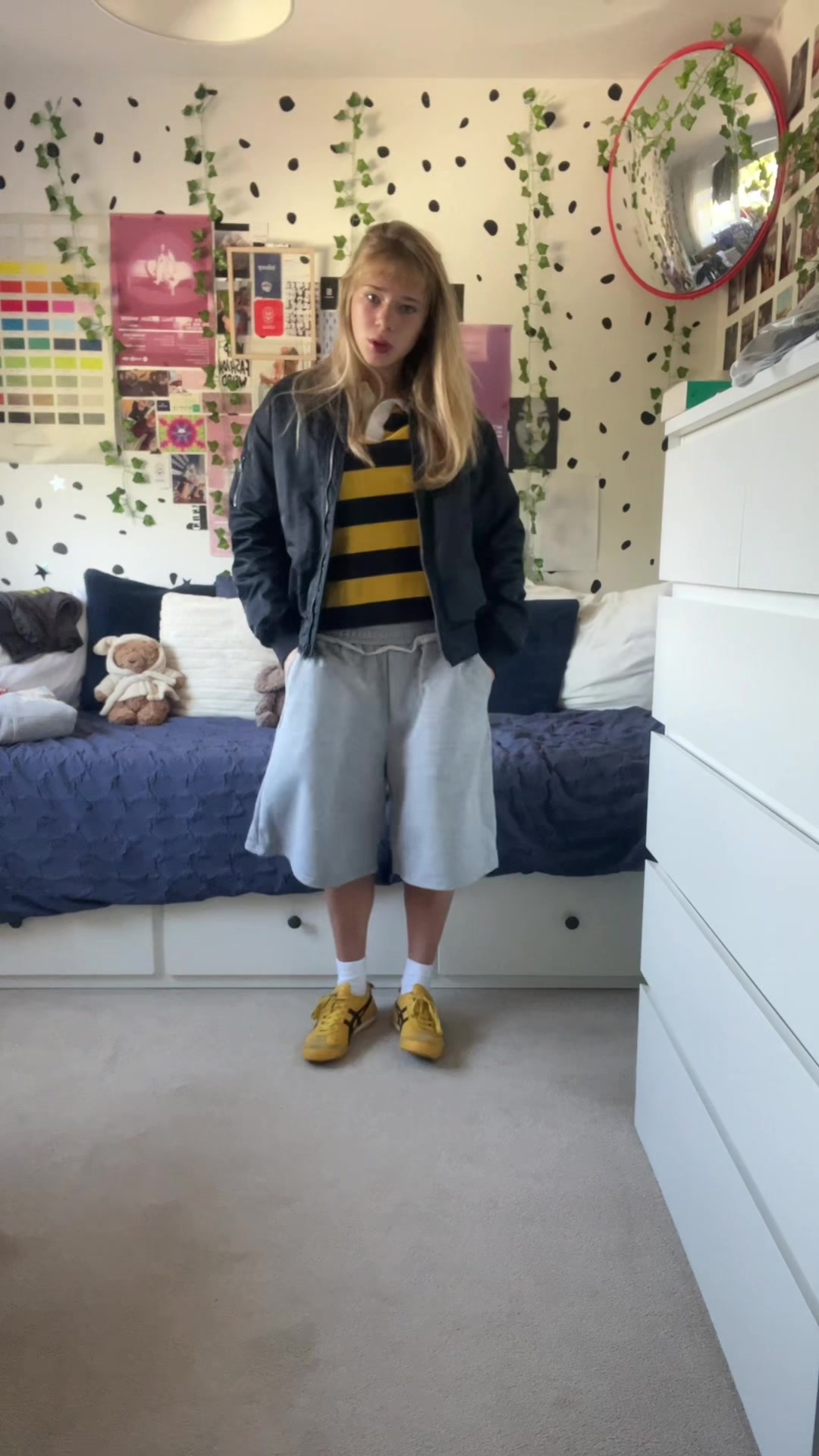 @anniee