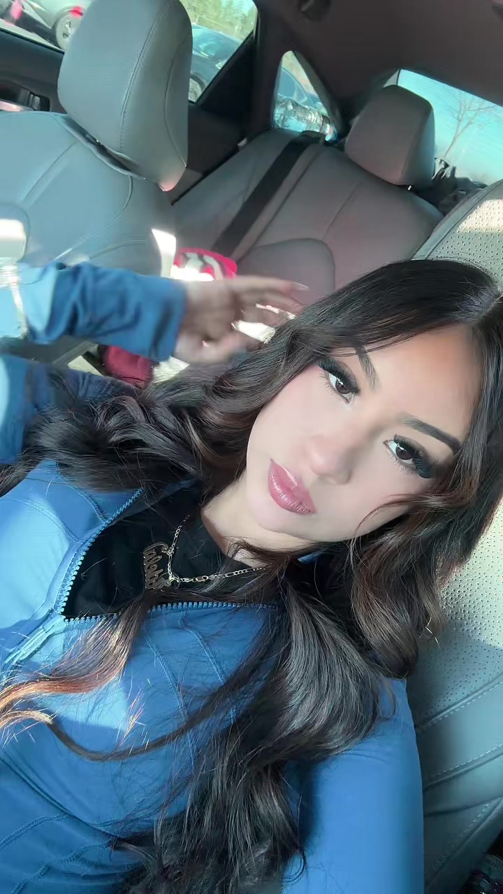 @_adeladelia