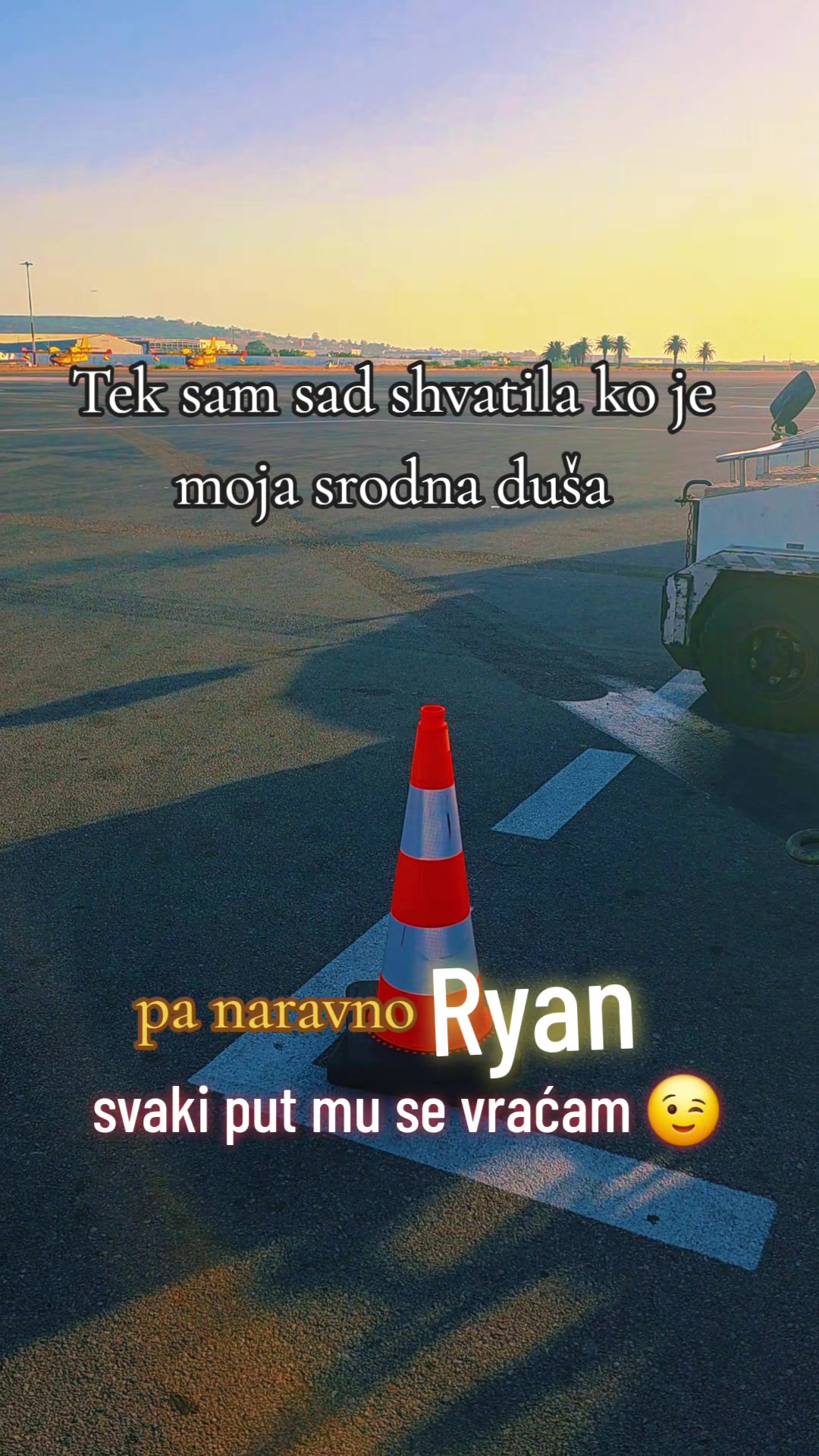 @✈️solo igračica✈️ 🥇 &reg;️