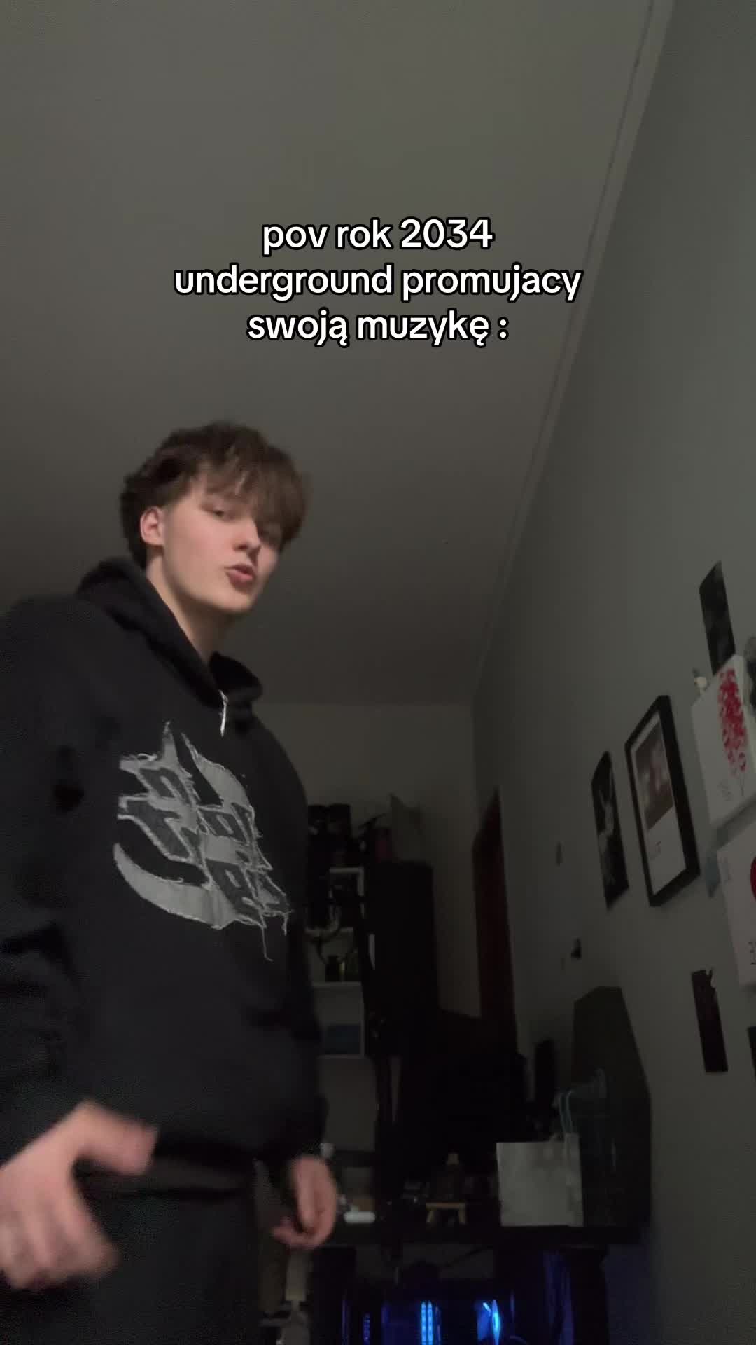 @redrosetroy