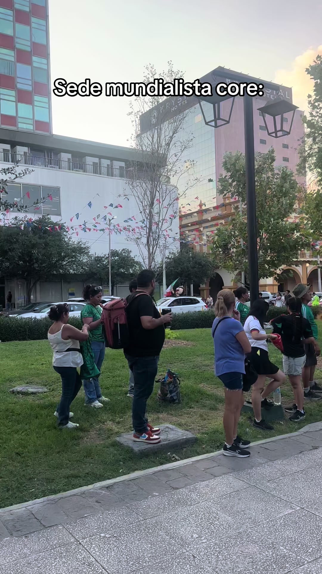 @lachicadelcentro