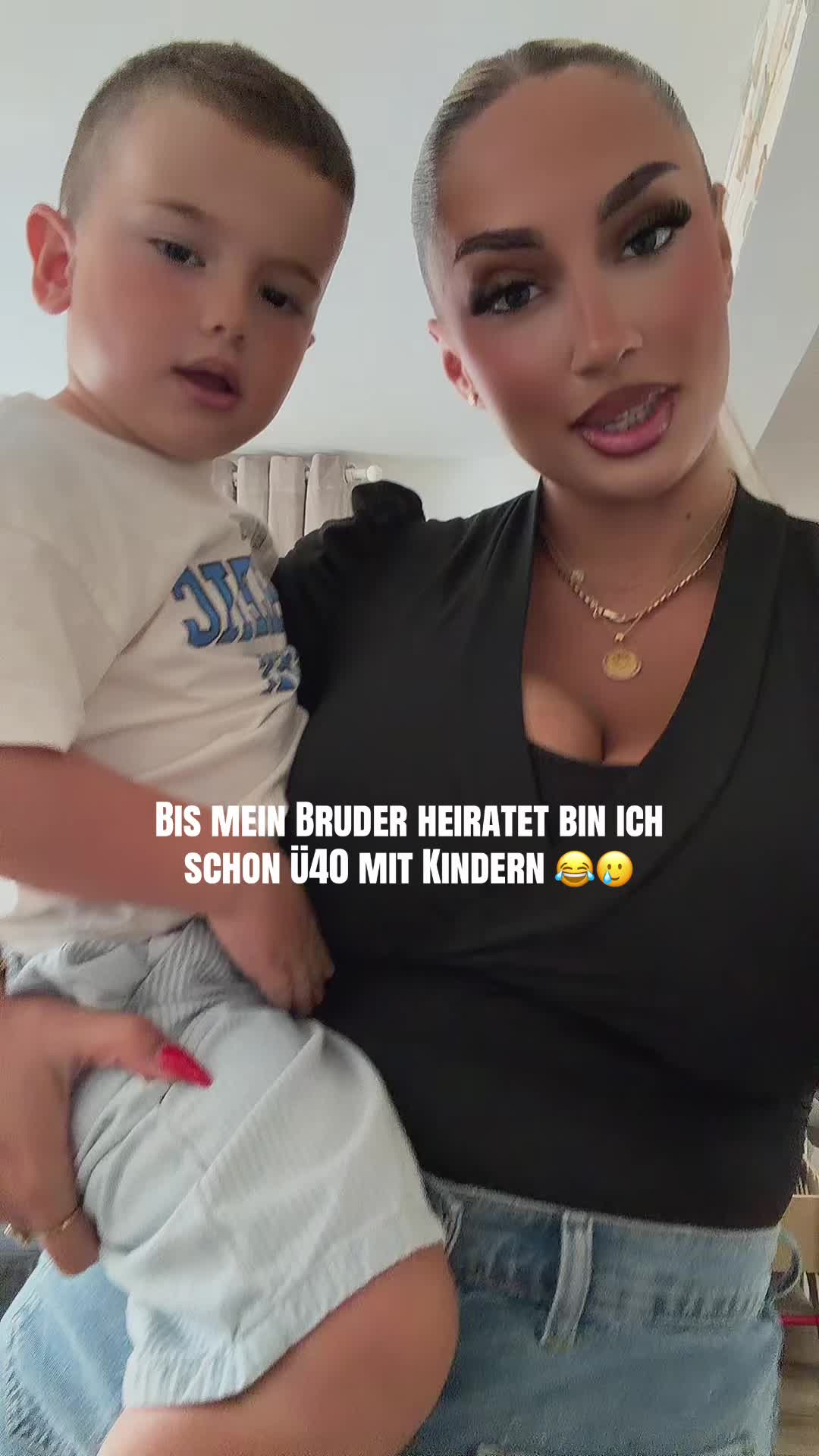 @Lauramtjj
