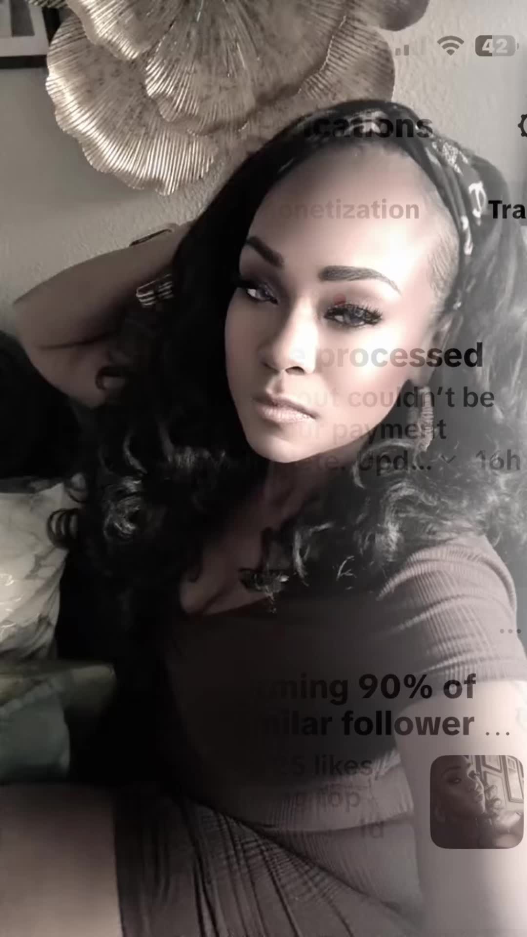 @mserinmonique