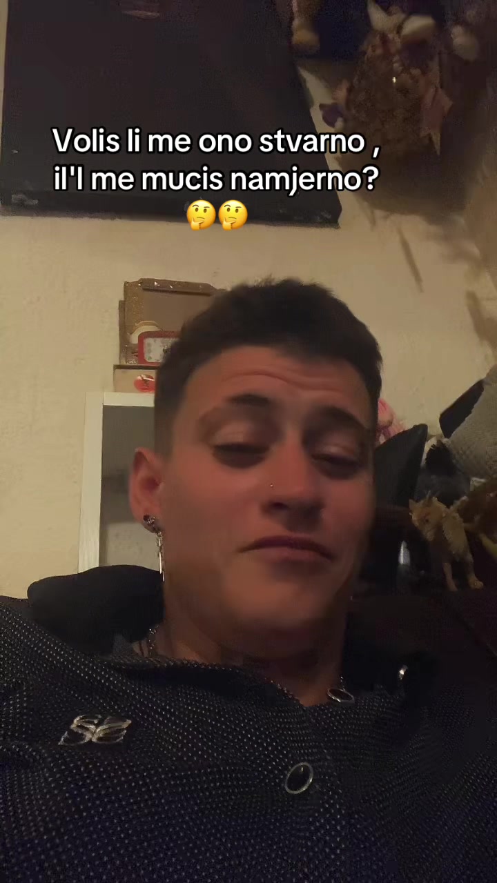 @Čombe 💫
