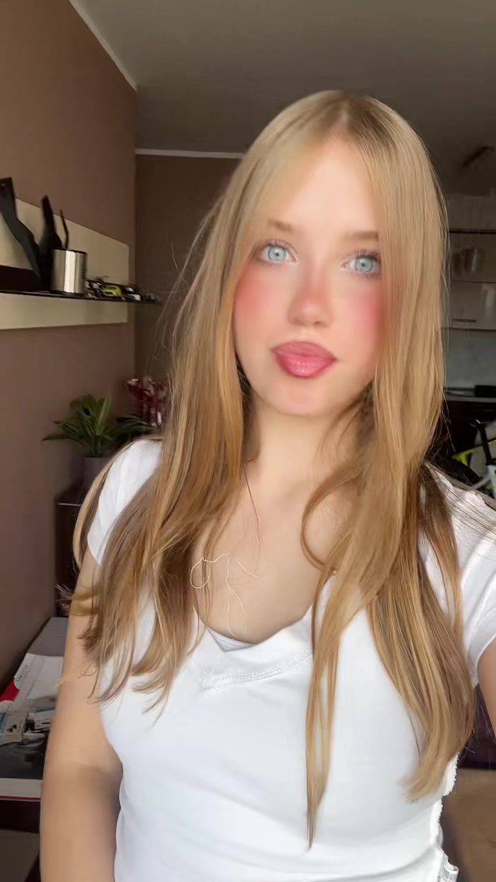 @leanaagg