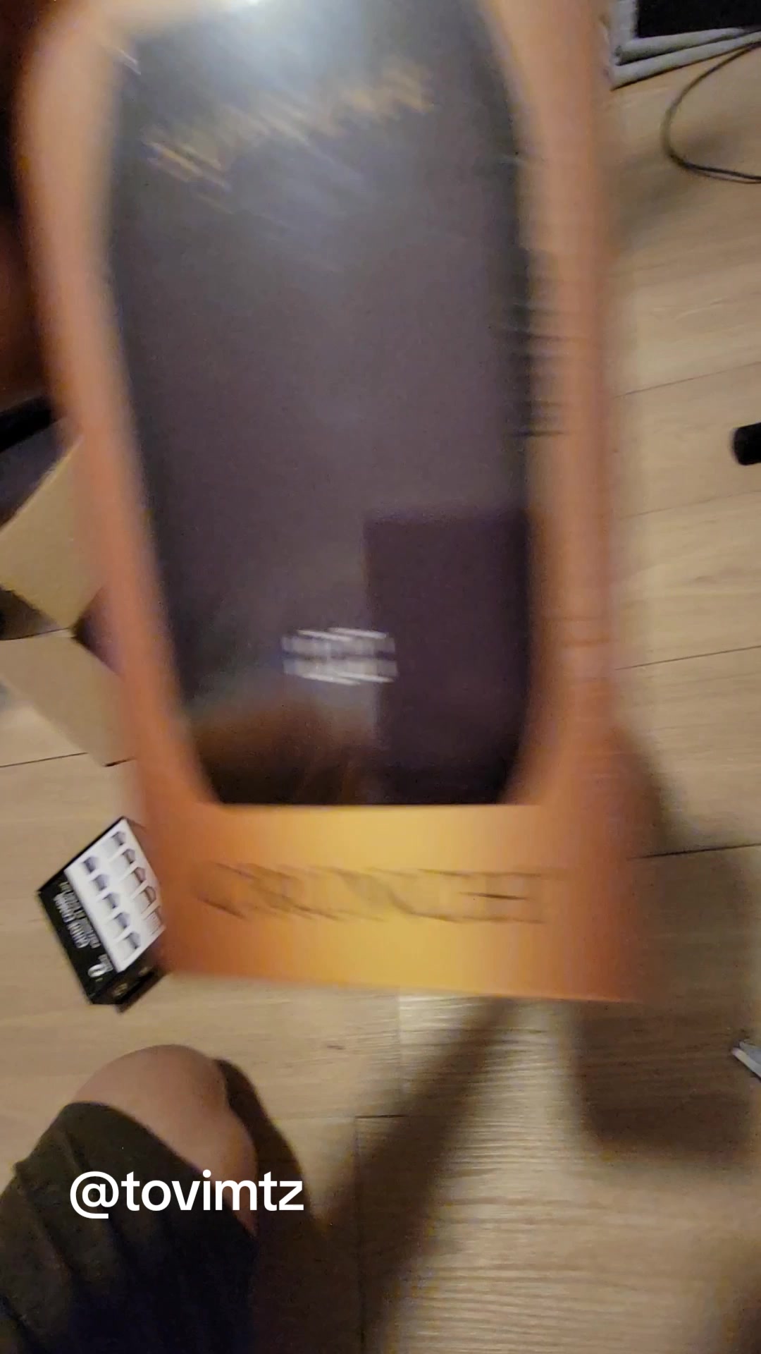 @Tovimtz