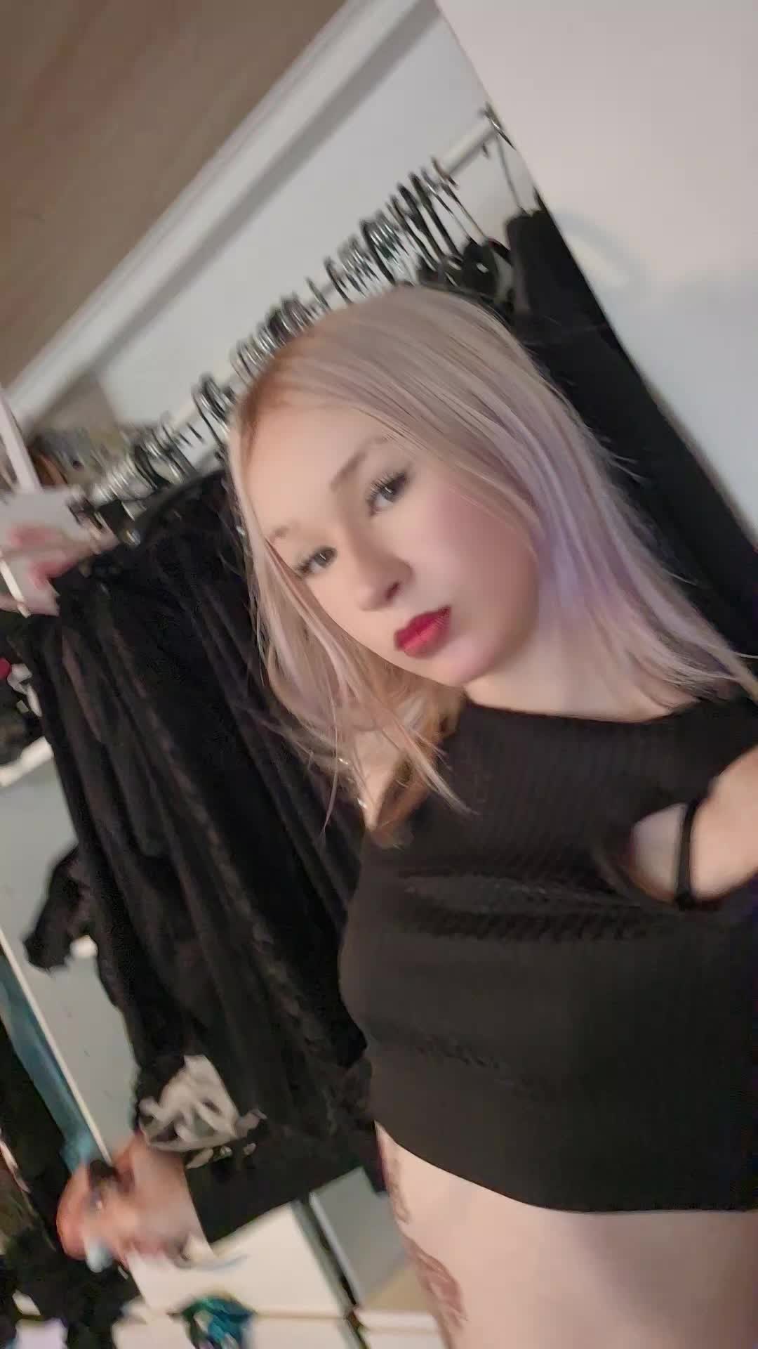 @Leni🃏