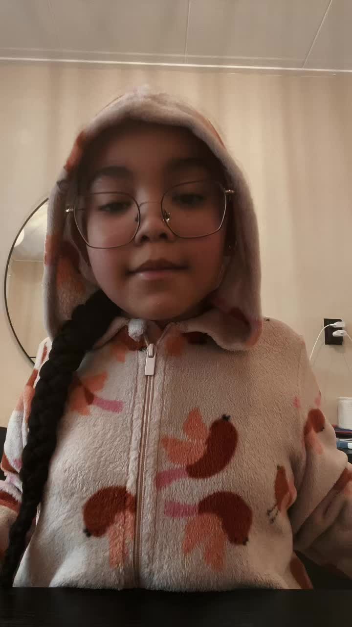 @Quenisha.Qiana💫