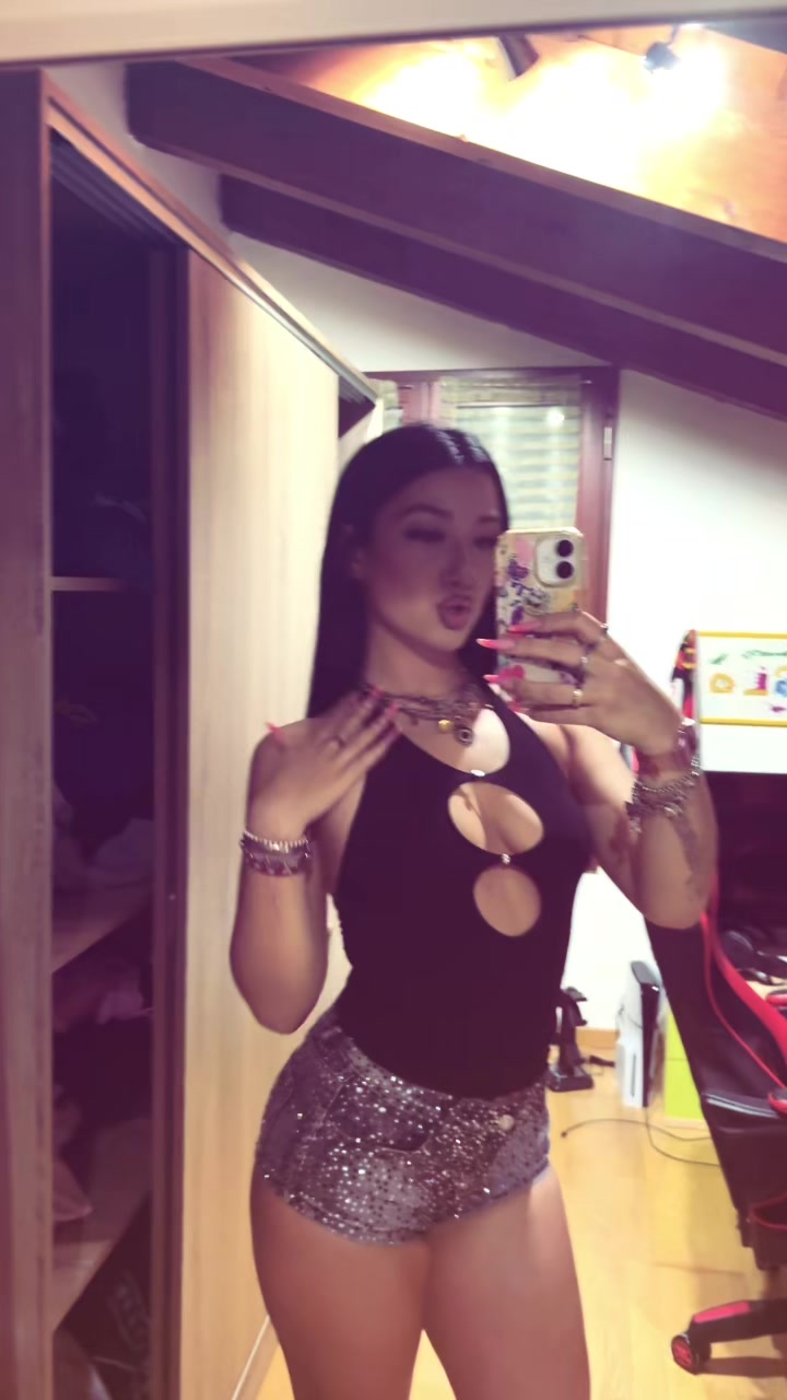 @auro💋