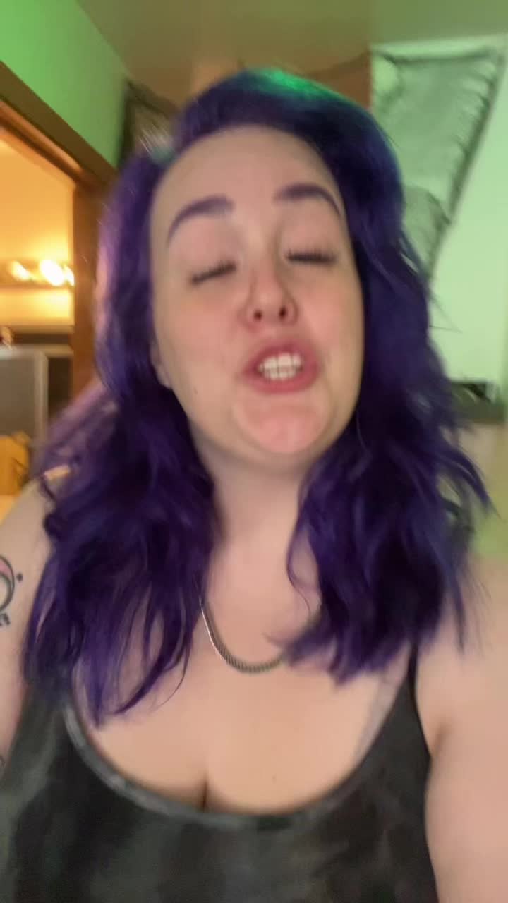 @Tessa420